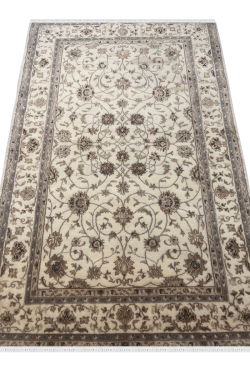 All over Floral Cream Kashan Wool Handknotted Carpet 