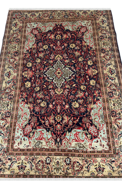 Maroon Center Piece Kashan Kashmir Handmade Carpet 