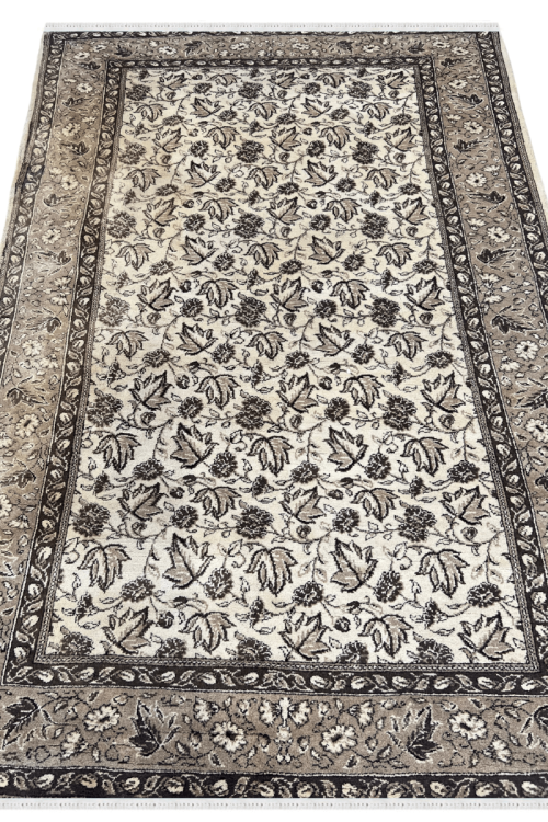 All Over Ivory Kashan Handknotted Wool Rug